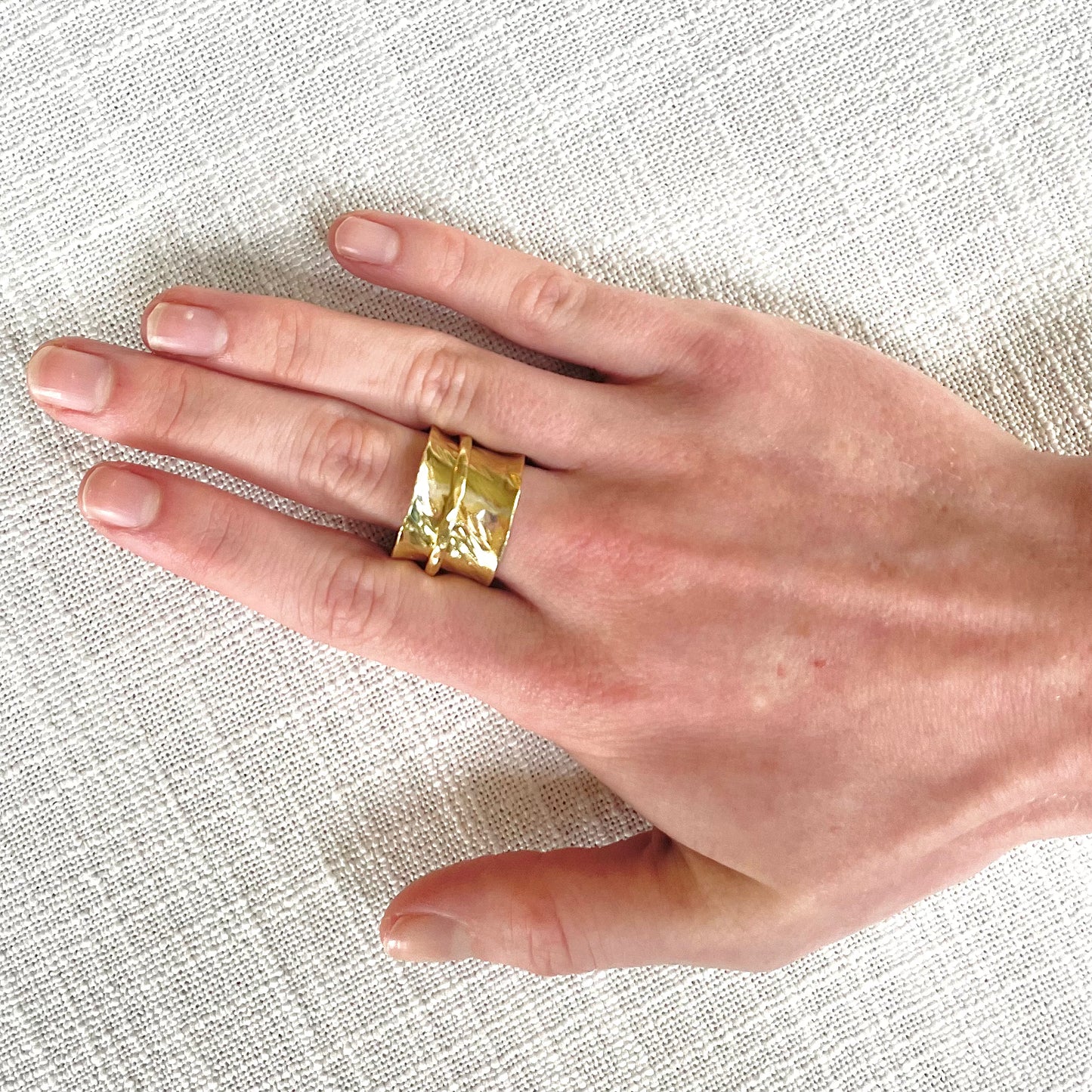 Zen Spinner Ring