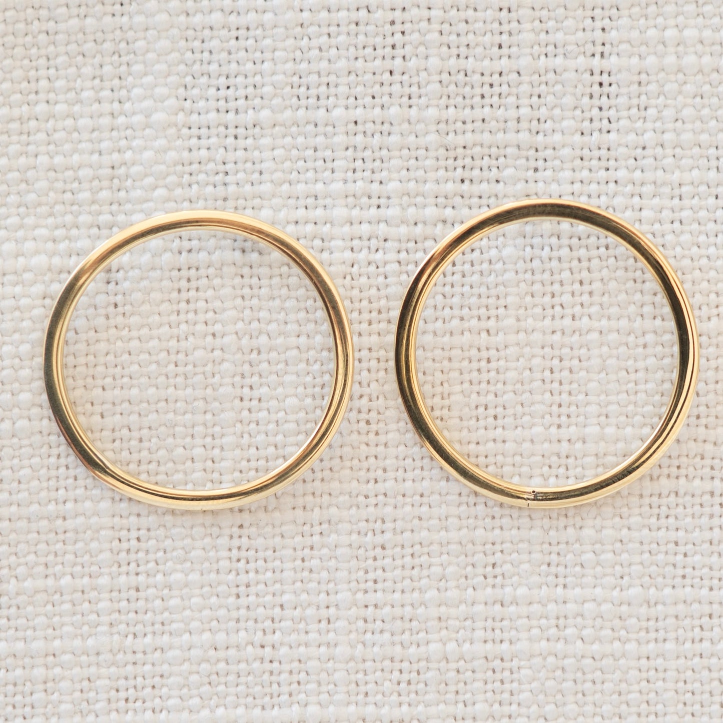Smooth Halo Studs